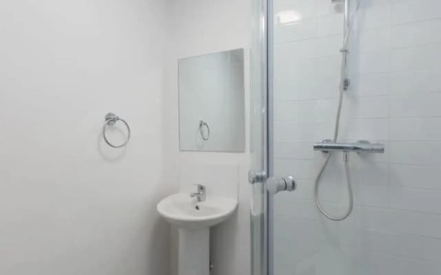 Townhouse @166 Ruskin Rd