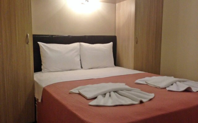 Atrium Suites