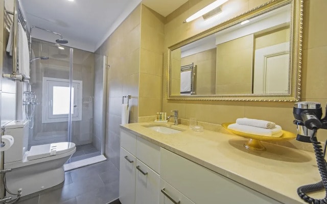 Exclusive Apartment Galata Tower with Sea View