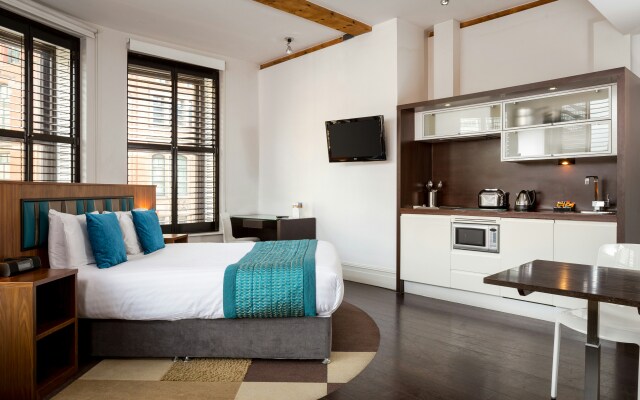 Roomzzz Manchester City