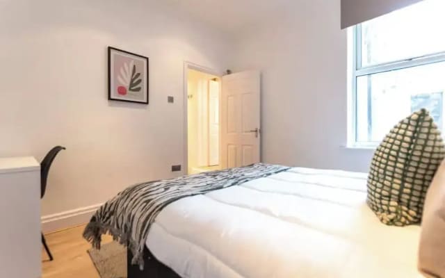 343b Aigburth Road