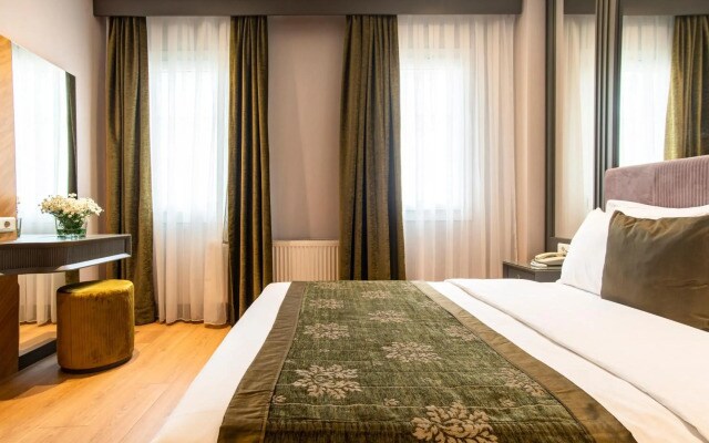 Oran Hotel