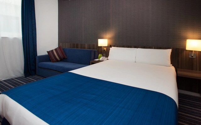 Holiday Inn Express London - Wimbledon South by IHG