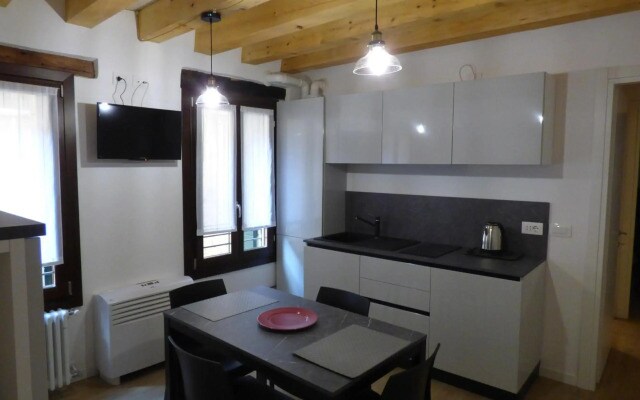 Casa Moderna A Due Passi Da Rialto