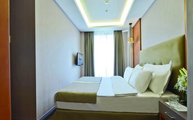 Tan Elite Hotel
