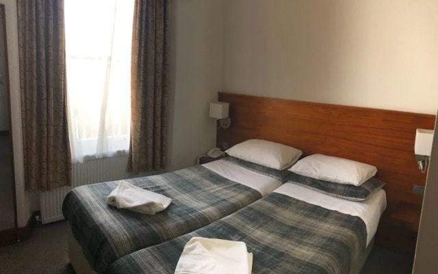 Leisure Inn