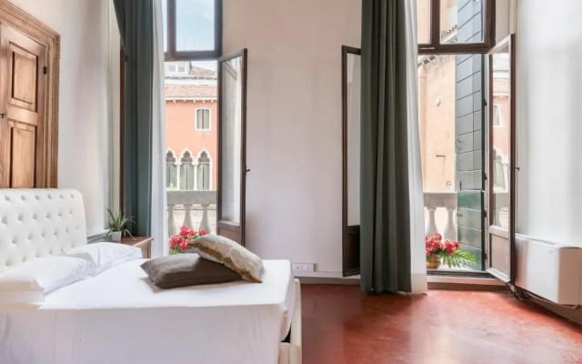 Venice Luxury Apartments