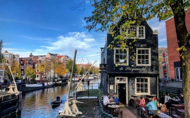 Facade Hotel Amsterdam