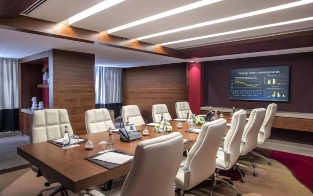 Burgu Arjaan by Rotana Hotel