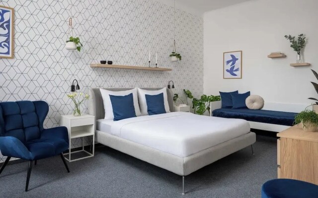 Riverside Hotel by Goodnite cz