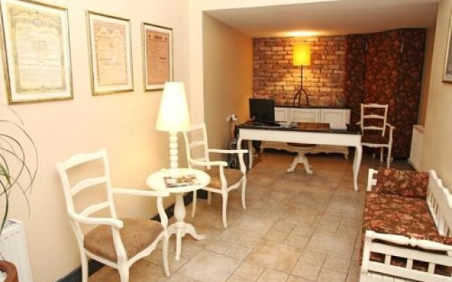 Nevv Apartment
