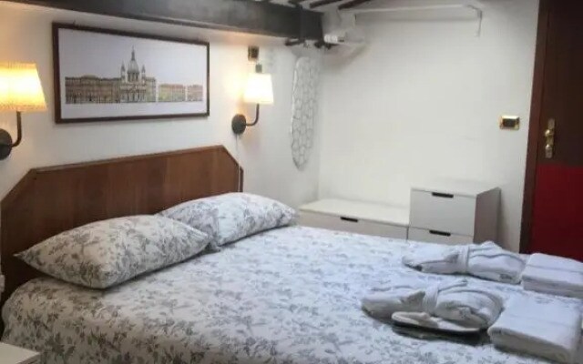 Monterone Apartments - Apartment 12