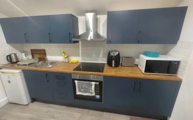 Southall - Sleeps 3 & Great Transport Links