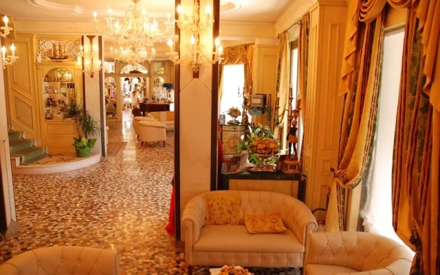 Hotel Riviera