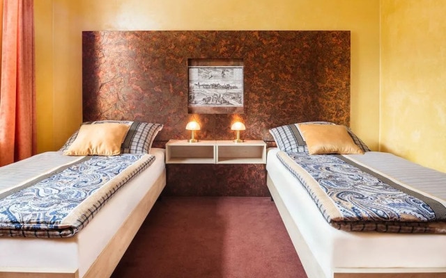Hotel Conti