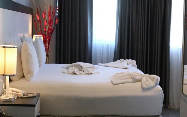 Eva Otel