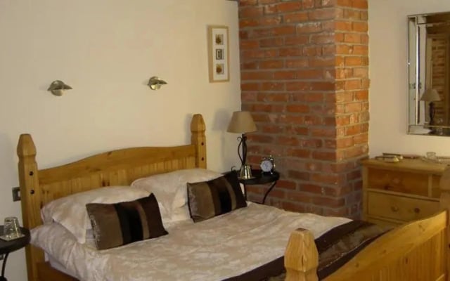 Hungry Bentley Barn bed and breakfast