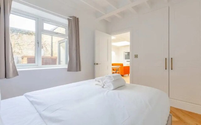 Luxuriously Compact 1BD Eco Home Clapham Common!