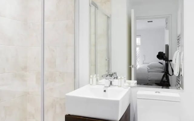 Gironde Road By Onefinestay