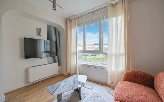 Magnificent Apartment- 2br-4p- Bagnolet