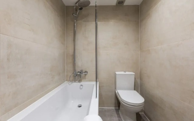 Bright Studio Flat - Camberwell! 3d