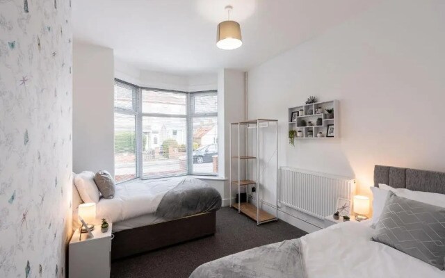 Modern & Beach Location & Contractors & Leisure & Garden