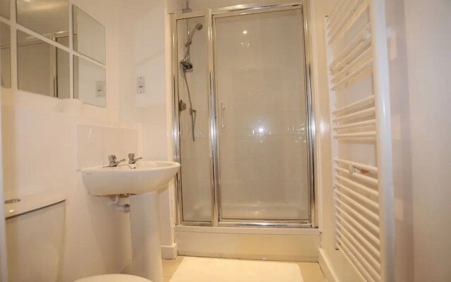 2 Beds Riverview Tideslea Apartment