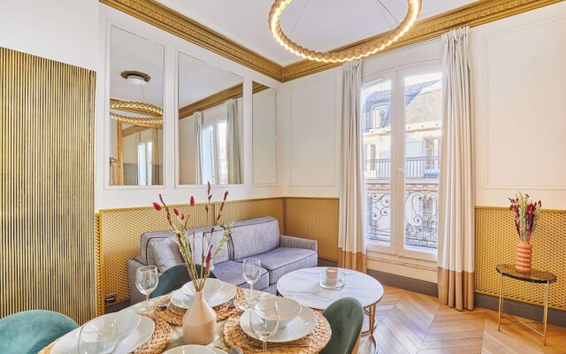 Superbe Flat With AC Champs Elysees Av Montaigne