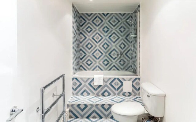 Two Bed Notting Hill Gem