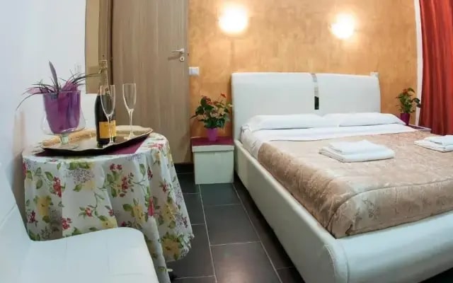 Gio Suites