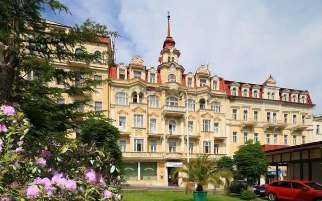 hotelImage