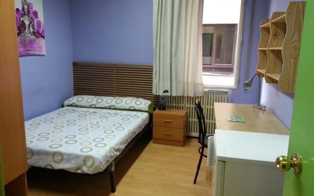 San Marius Muntaner Hostel