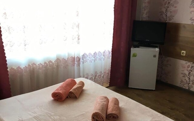 Яна