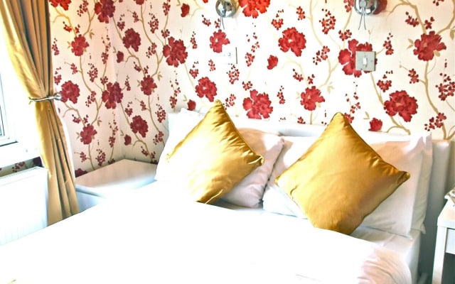 Crompton Guest House
