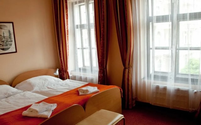 Hotel Paradies