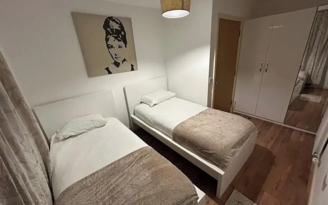 Luxurystaylong-sleeps6-freeparking-freegym-terrace