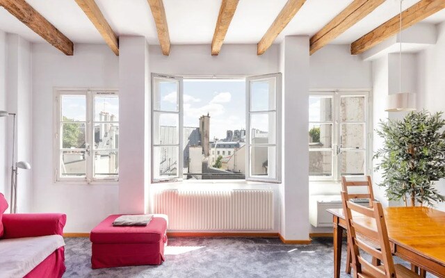St. Germain - Odeon Area Apartment