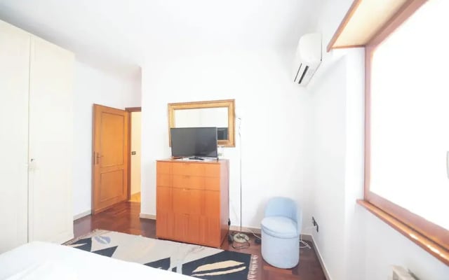 Luminous 2Br Family Apartment In Residential Area