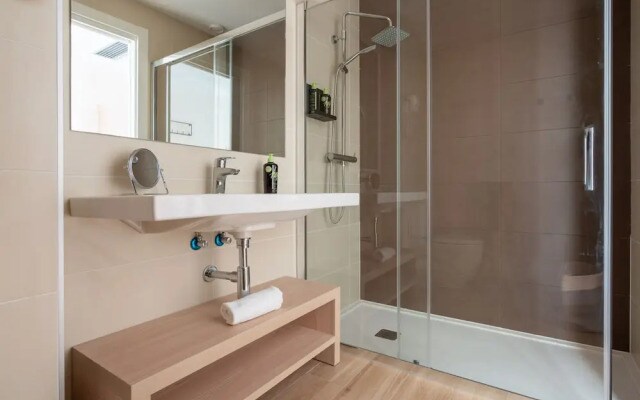 Limehome Barcelona Carrer de Besalú 82