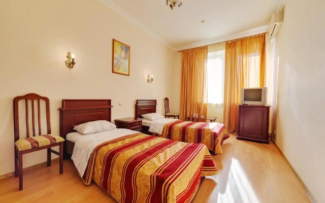 Sun Hotel