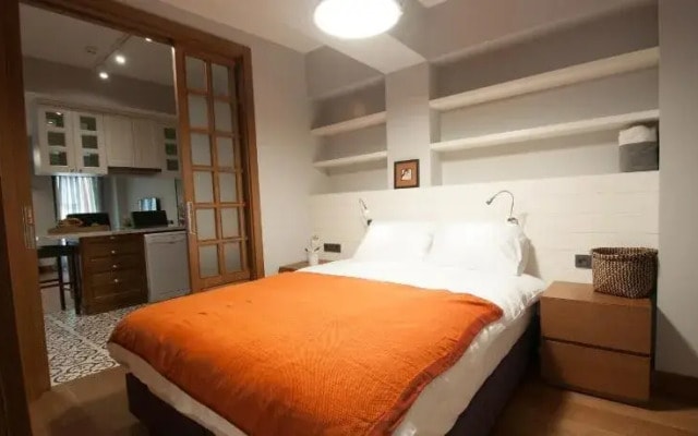 La Casa Pera Suites