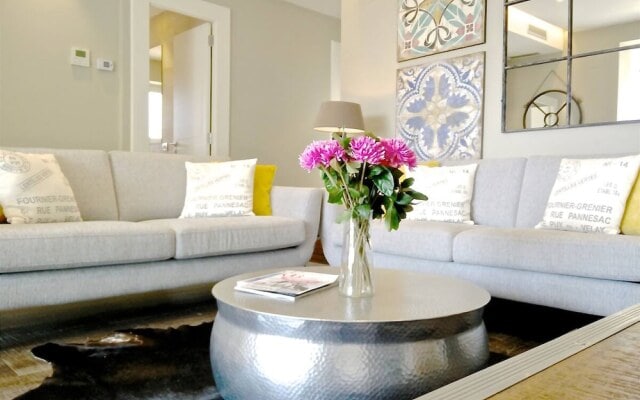 BizFlats Batik Penthouse Pedralbes