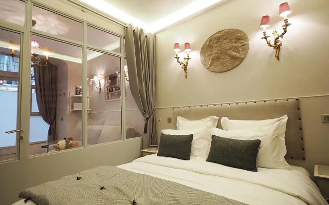 Palais Royal ChicSuites