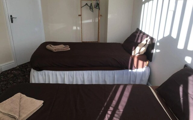 Castle Lodge Guest House