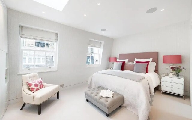 Beautiful 4bed Mews Home--knightsbridge