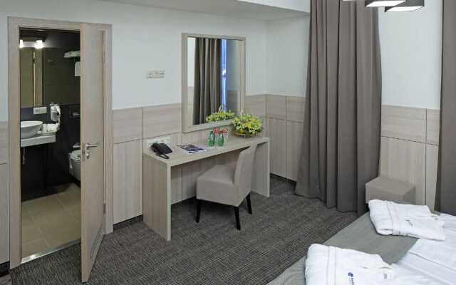 Отель Wellton Centrum Hotel & Spa