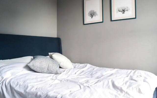 A Charming 2 Bedroom Retreat In East Dulwich