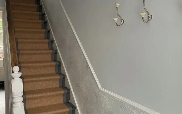 Shepherds Bush W12 Magical Townhouse nr Westfield