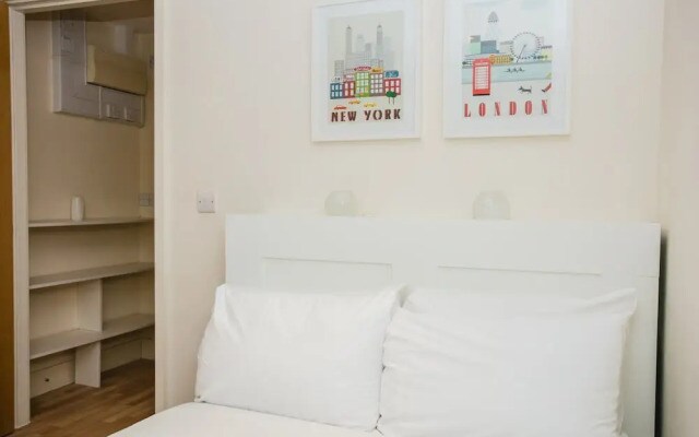 Studio Flat in Southwark