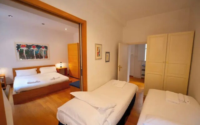 Piazza Navona Apartments